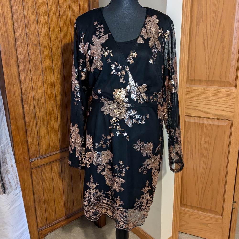 D&M Mesh w/Gold Sequin Flowers Dress, Sz 18, NWT!!!